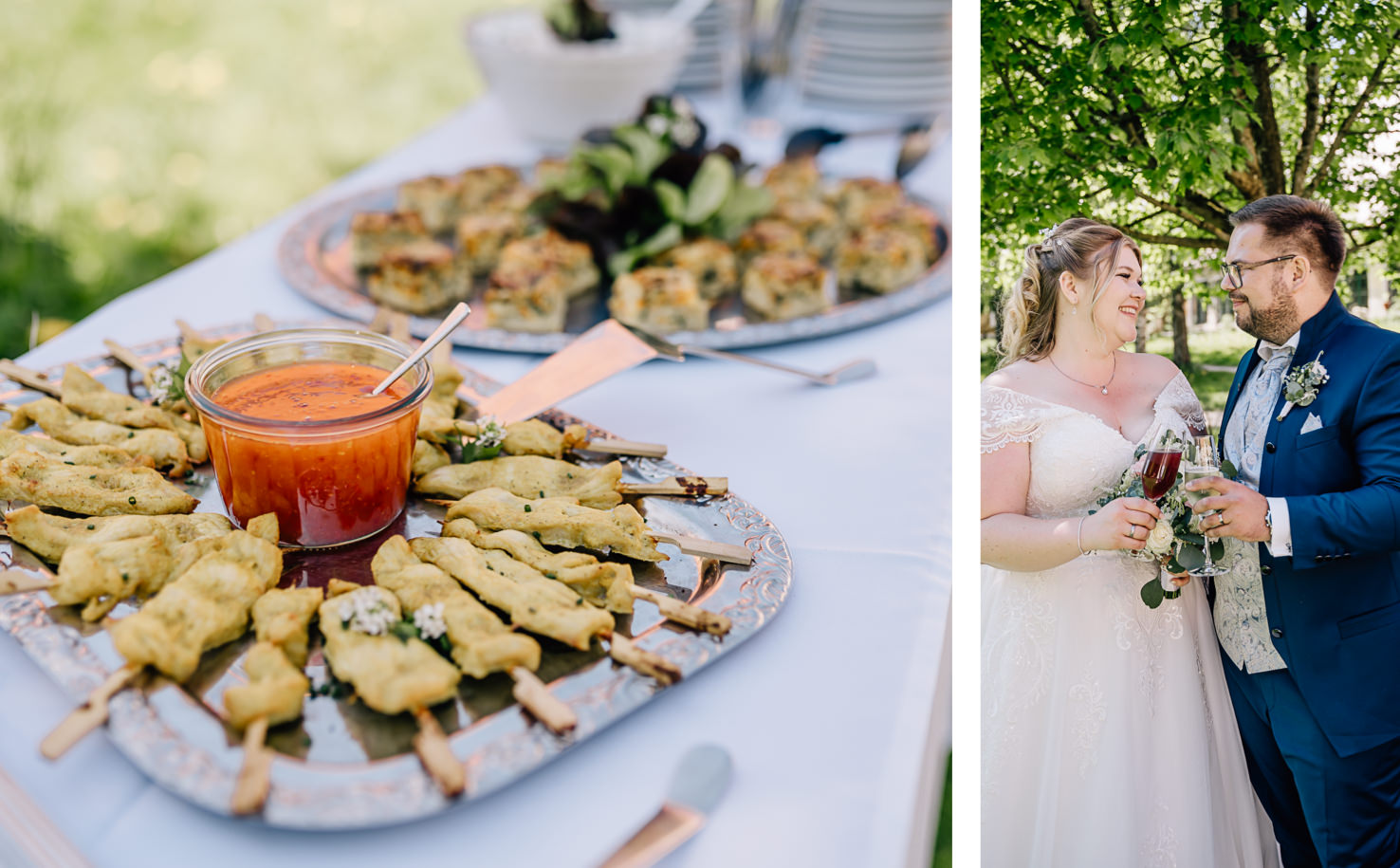 In dieser ansprechend festlichen Aufnahme von Mica Zeitz werden köstliche, ansprechend angerichtete Snacks auf einem eleganten Tisch präsentiert, ideal für Hochzeiten oder Feiern im Freien. Der Blickfang ist das frische, freundliche Brautpaar, das inmitten der idyllischen Natur auf das Leben anstößt, was das Bild zu einem perfekten Highlight für Hochzeitsfotografie macht.