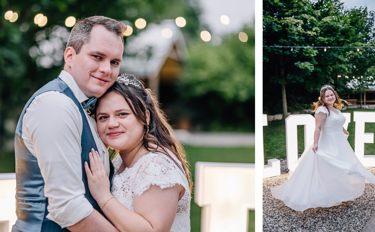 Das romantische Hochzeitsbild von Mica Zeitz zeigt ein verliebtes Paar in einer malerischen Kulisse mit liebevollem Lächeln und festlicher Beleuchtung. Die elegante Braut im prachtvollen Kleid und der stilvolle Bräutigam strahlen Freude aus, während sie unter dem großen "LOVE"-Schild posieren.